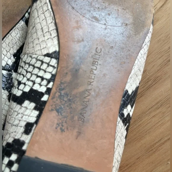 Banana Republic Snake Skin Bow Flats - Picture 5 of 7